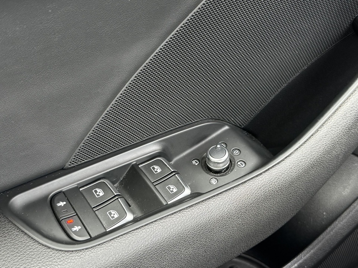 Audi A3 Limousine 35 TFSI 150PK Automaat 2 x S-Line