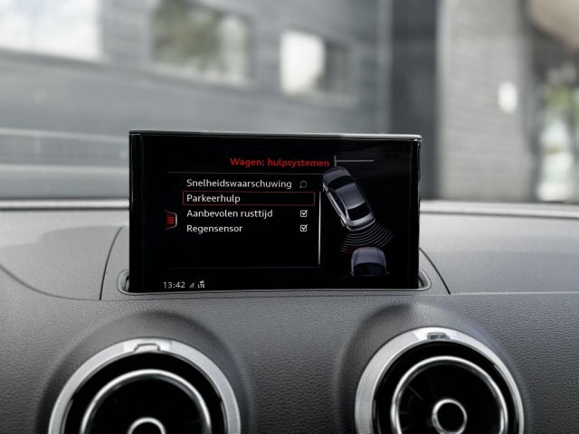 Audi A3 Limousine 35 TFSI 150PK Automaat 2 x S-Line