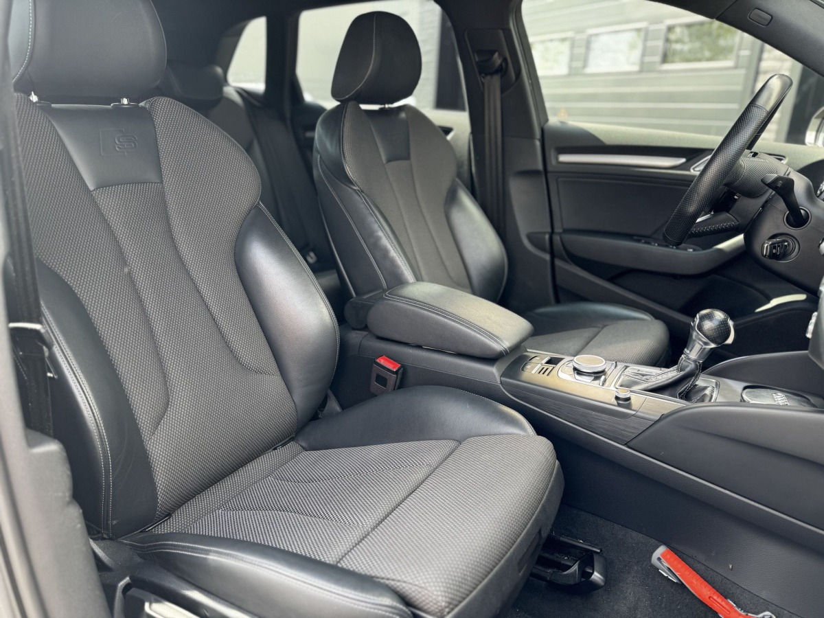 Audi A3 Sportback 35 TFSI Advance Sport 2 x S-Line