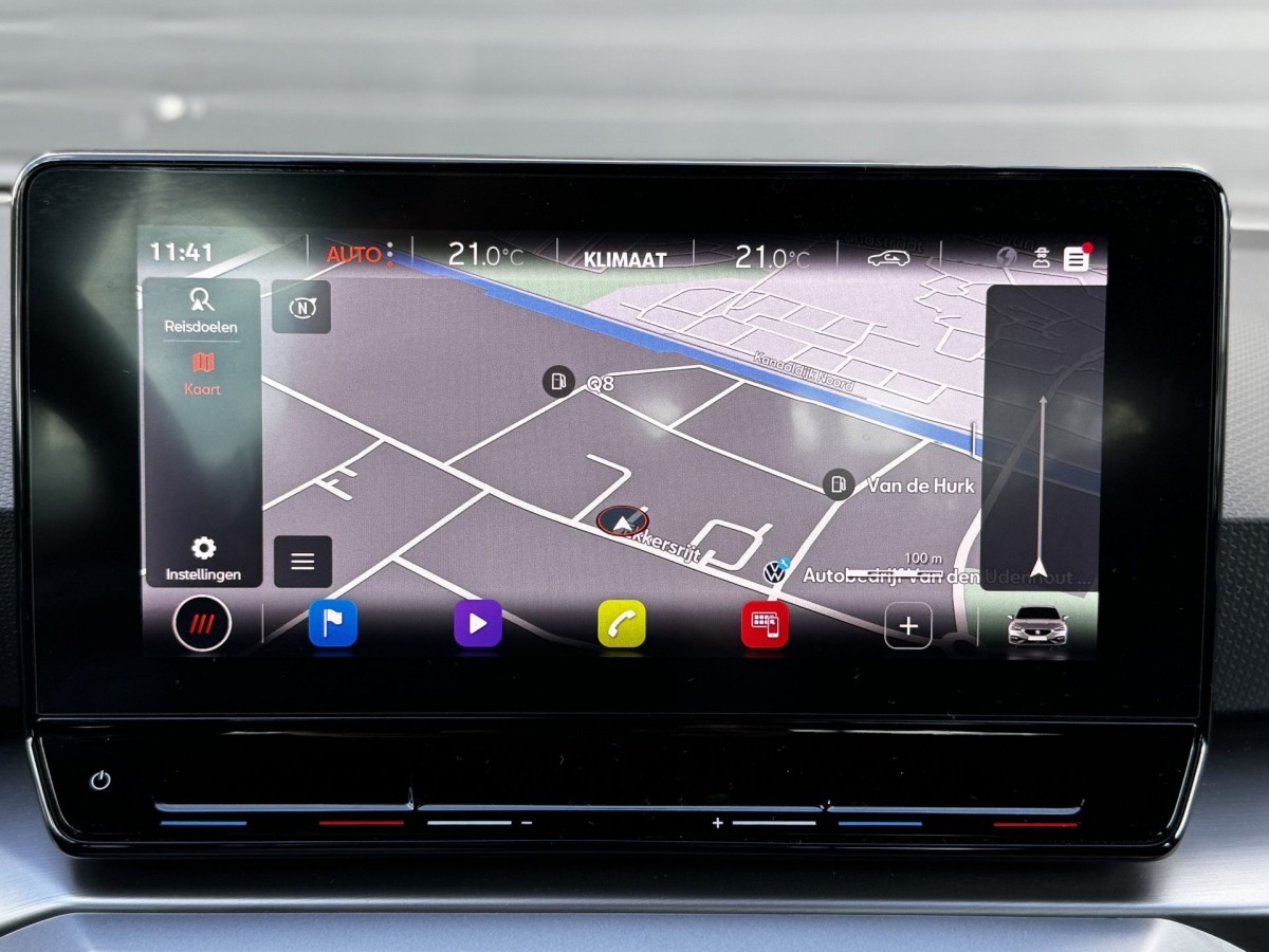 SEAT Leon Sportstourer 1.5 eTSI 150PK FR Business Intense Automaat